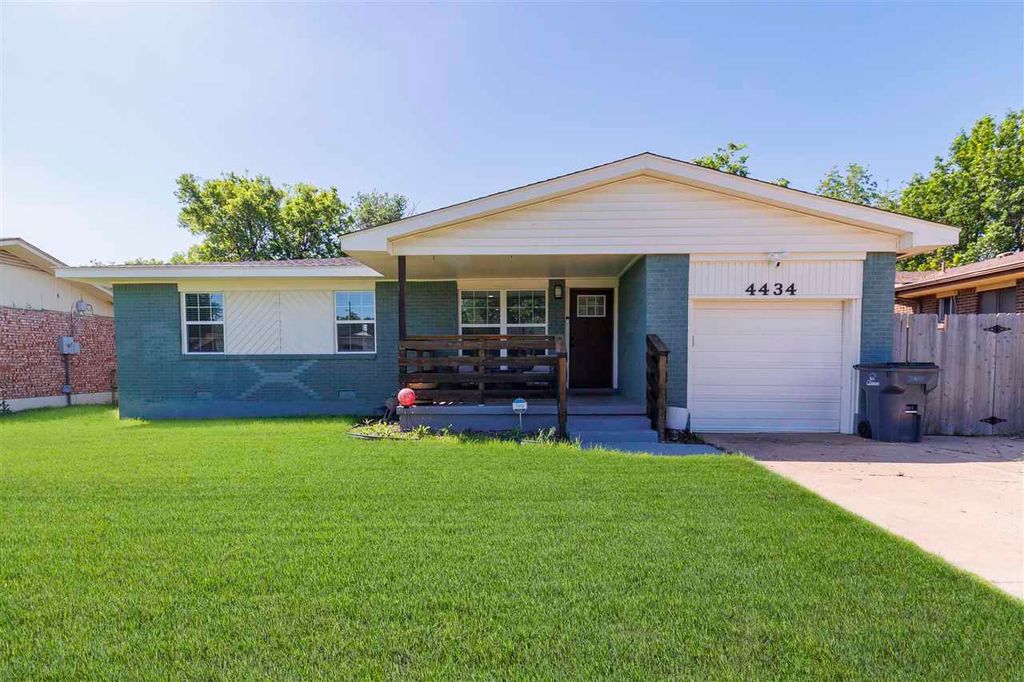 4434 NW Baltimore Ave, Lawton, OK 73505