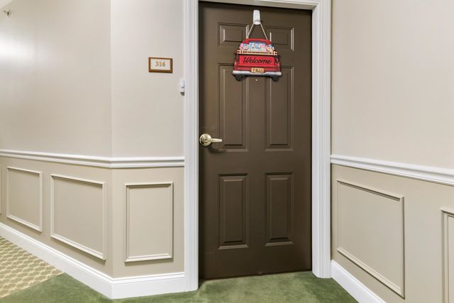 65 Hawthorne Drive Unit 316, Bedford, NH 03110