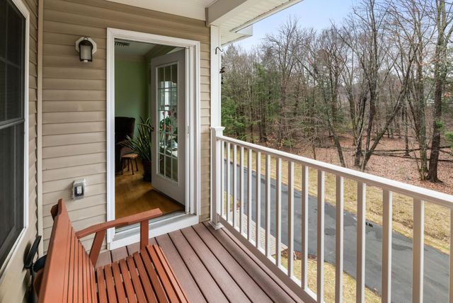 65 Hawthorne Drive Unit 316, Bedford, NH 03110