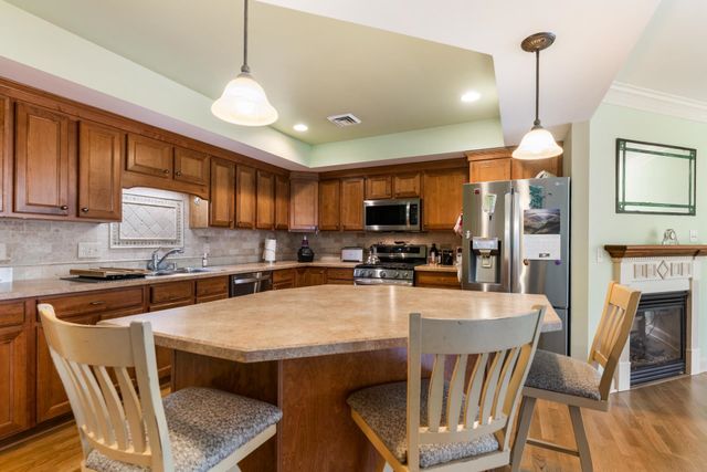 65 Hawthorne Drive Unit 316, Bedford, NH 03110