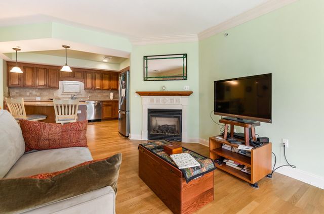 65 Hawthorne Drive Unit 316, Bedford, NH 03110
