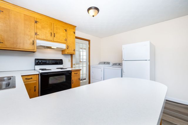 125 Overlook Avenue 2nd Floor, New Britain, CT 06053