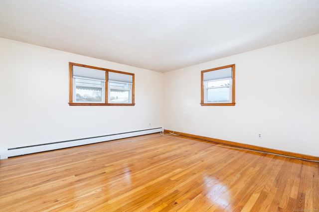 125 Overlook Avenue 2nd Floor, New Britain, CT 06053