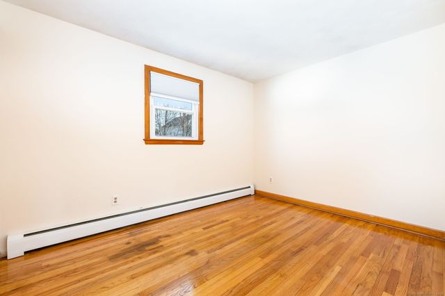 125 Overlook Avenue 2nd Floor, New Britain, CT 06053