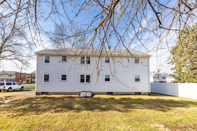 125 Overlook Avenue 2nd Floor, New Britain, CT 06053