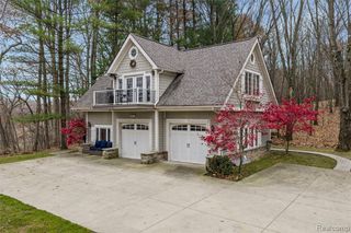 8400 Jennifer Lane, Holly, MI 48442