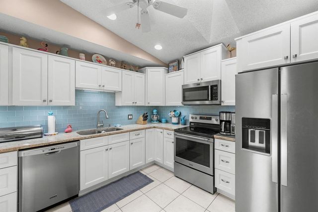 1531 Pheasant Walk C, Fort Pierce, FL 34950