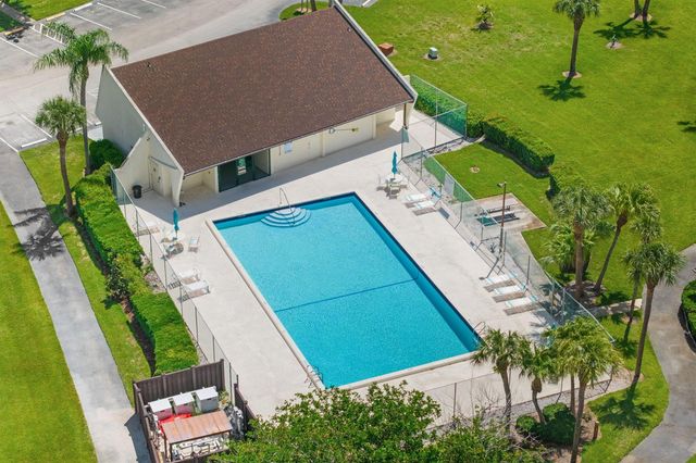 1531 Pheasant Walk C, Fort Pierce, FL 34950