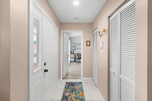 1531 Pheasant Walk C, Fort Pierce, FL 34950