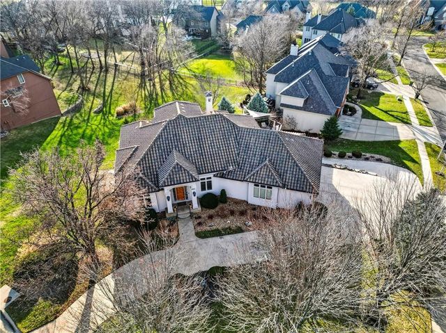 9636 Cailler Drive, Lenexa, KS 66220