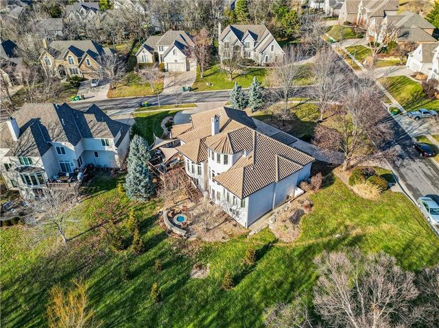 9636 Cailler Drive, Lenexa, KS 66220