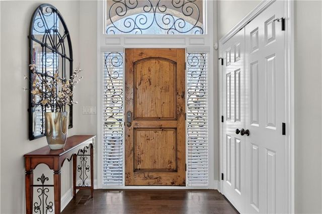 9636 Cailler Drive, Lenexa, KS 66220