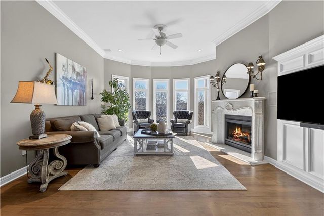 9636 Cailler Drive, Lenexa, KS 66220