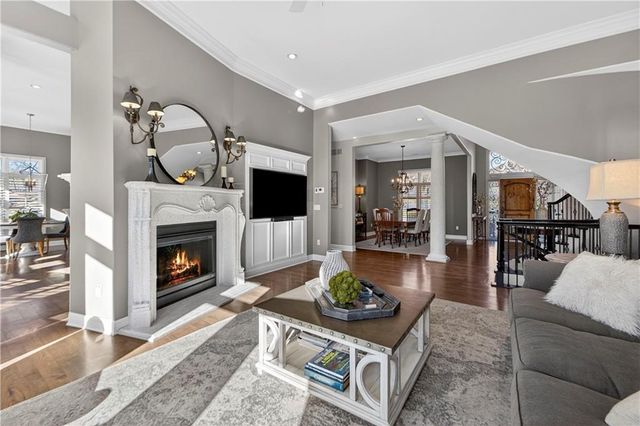 9636 Cailler Drive, Lenexa, KS 66220