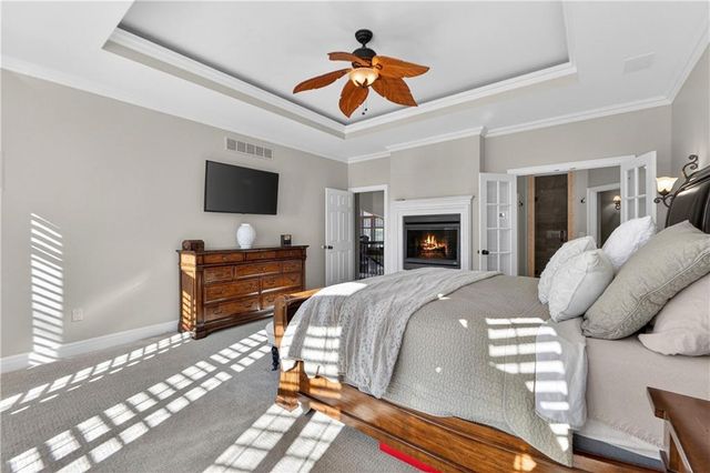 9636 Cailler Drive, Lenexa, KS 66220