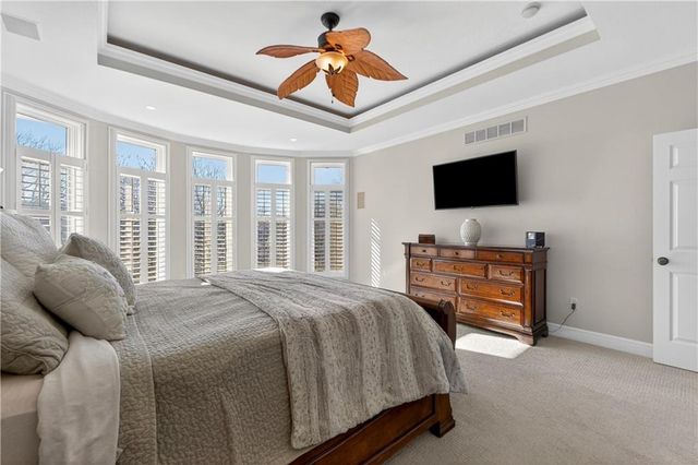 9636 Cailler Drive, Lenexa, KS 66220