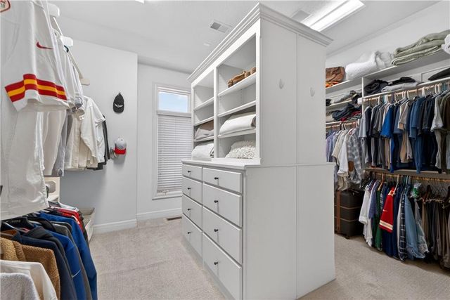 9636 Cailler Drive, Lenexa, KS 66220