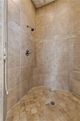 9636 Cailler Drive, Lenexa, KS 66220