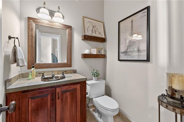 9636 Cailler Drive, Lenexa, KS 66220