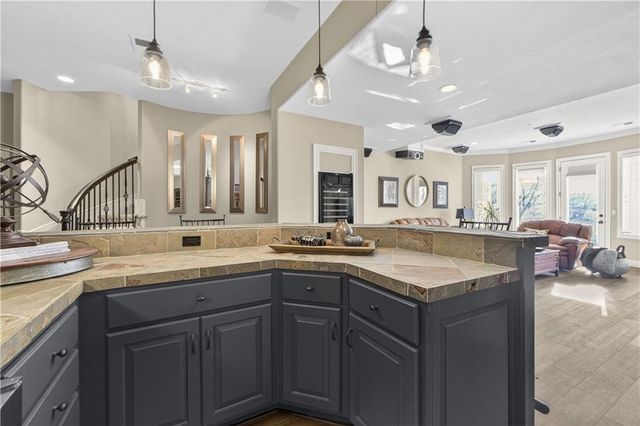 9636 Cailler Drive, Lenexa, KS 66220