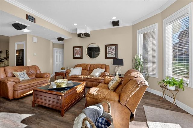 9636 Cailler Drive, Lenexa, KS 66220