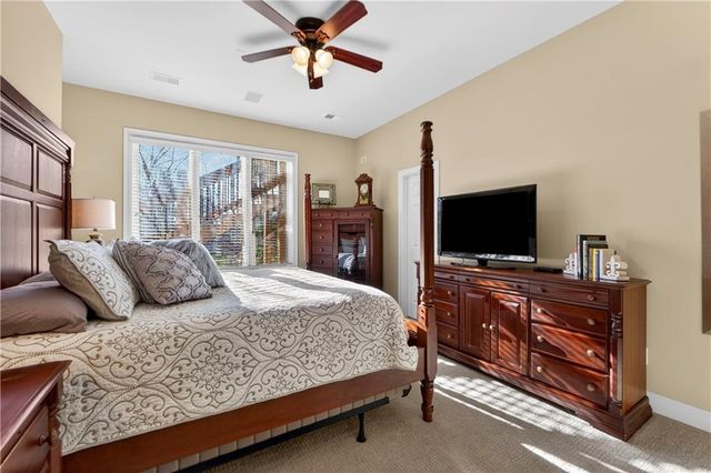 9636 Cailler Drive, Lenexa, KS 66220