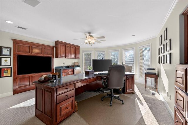 9636 Cailler Drive, Lenexa, KS 66220