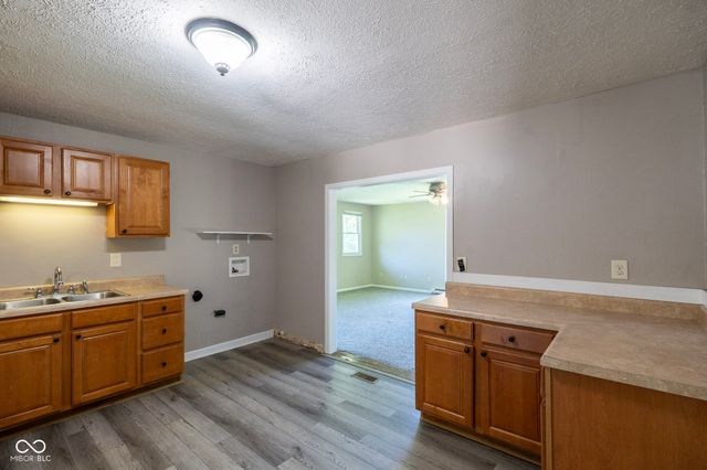 622 Indianapolis Road, Mooresville, IN 46158