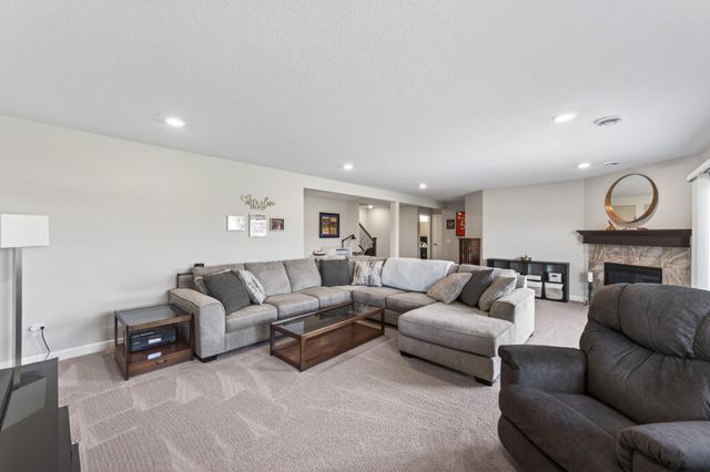 8306 63rd Street S, Cottage Grove, MN 55016