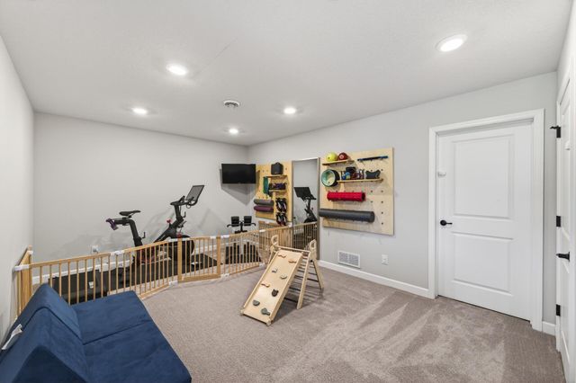 8306 63rd Street S, Cottage Grove, MN 55016