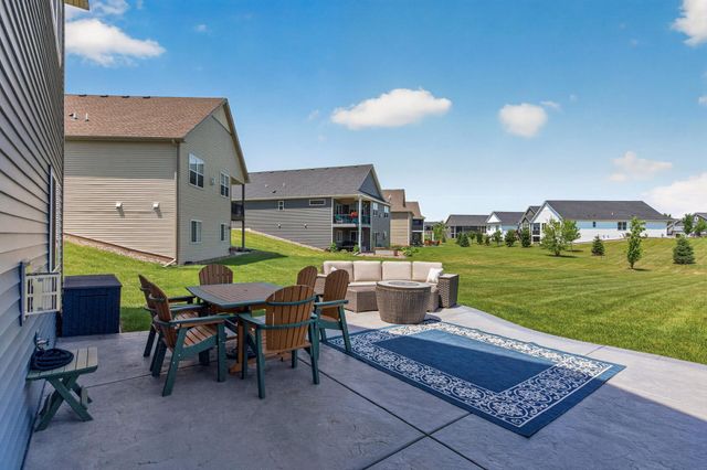 8306 63rd Street S, Cottage Grove, MN 55016