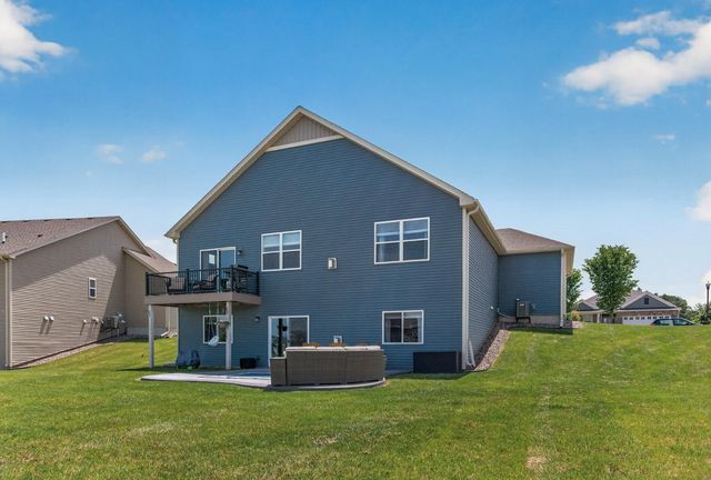 8306 63rd Street S, Cottage Grove, MN 55016