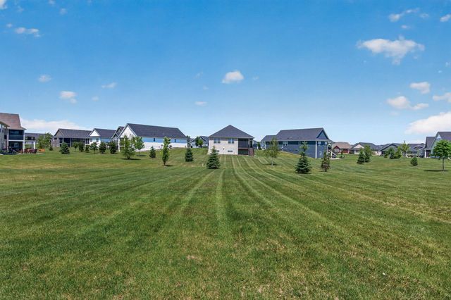 8306 63rd Street S, Cottage Grove, MN 55016