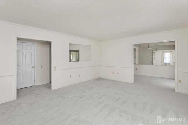 27 Bradford Lane B, Monroe, NJ 08831