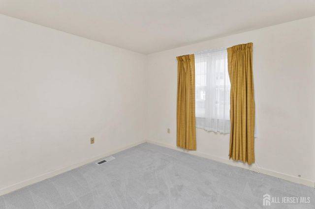 27 Bradford Lane B, Monroe, NJ 08831