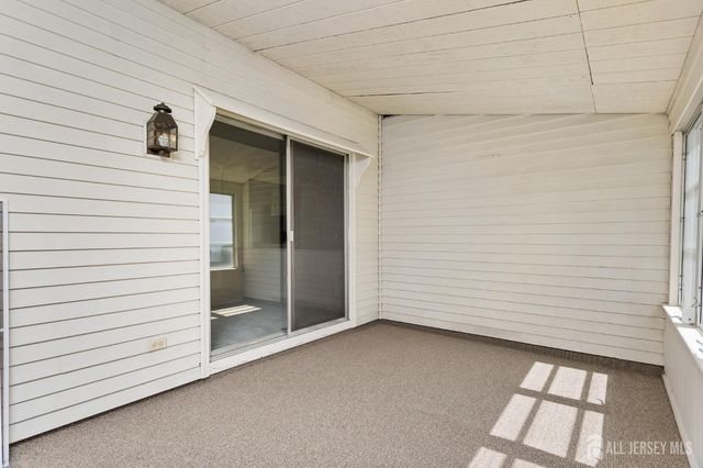 27 Bradford Lane B, Monroe, NJ 08831