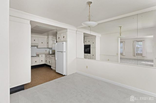 27 Bradford Lane B, Monroe, NJ 08831