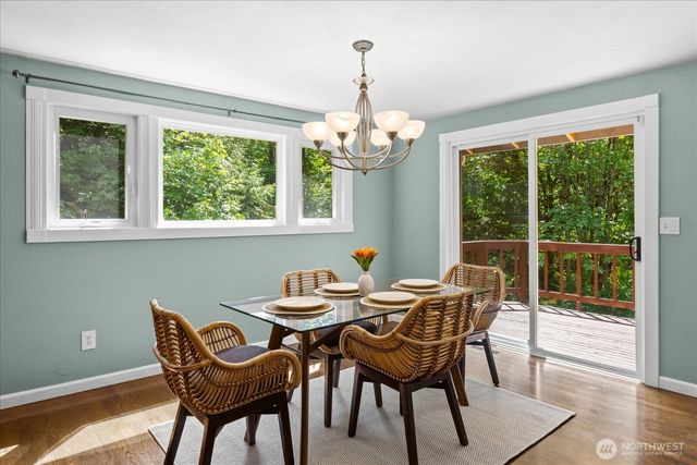 23811 NE 43rd Street, Redmond, WA 98053