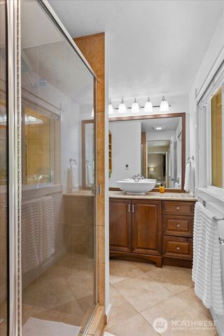 23811 NE 43rd Street, Redmond, WA 98053
