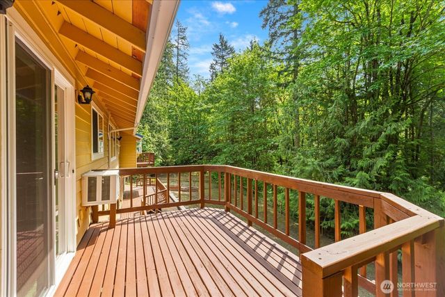 23811 NE 43rd Street, Redmond, WA 98053