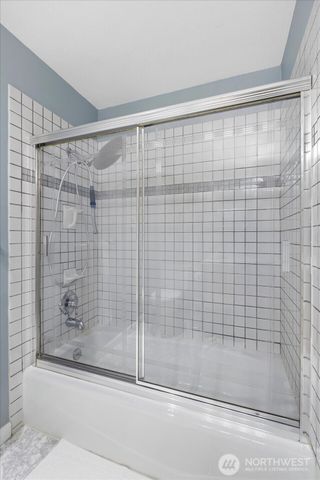 23811 NE 43rd Street, Redmond, WA 98053
