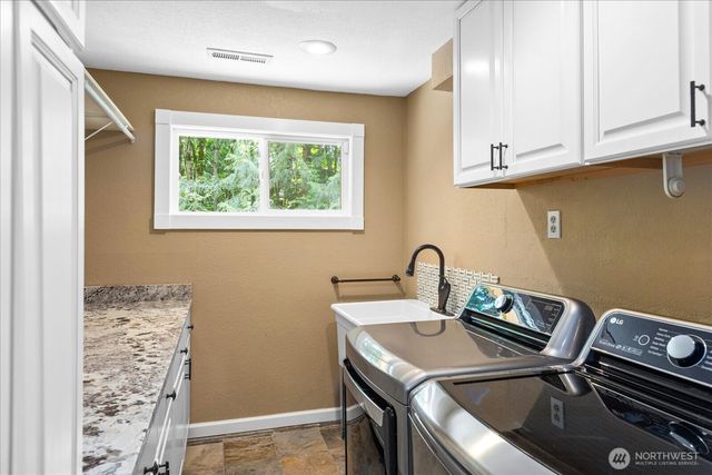 23811 NE 43rd Street, Redmond, WA 98053