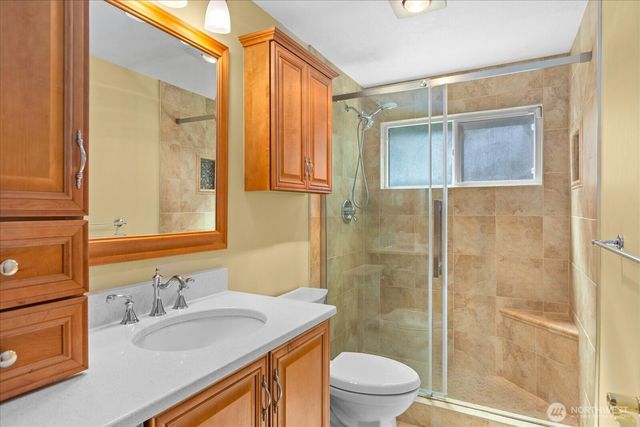 23811 NE 43rd Street, Redmond, WA 98053