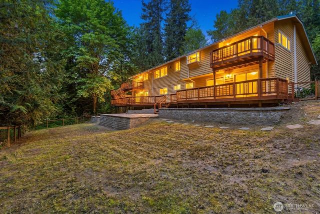 23811 NE 43rd Street, Redmond, WA 98053