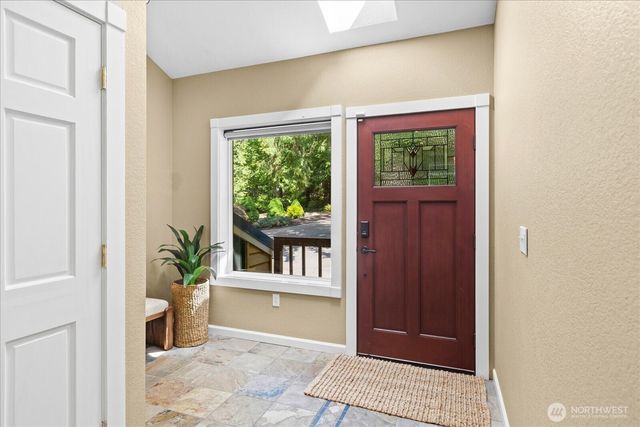 23811 NE 43rd Street, Redmond, WA 98053