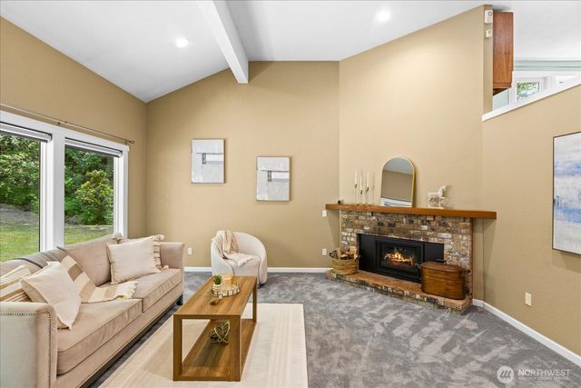 23811 NE 43rd Street, Redmond, WA 98053