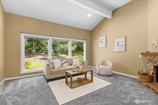 23811 NE 43rd Street, Redmond, WA 98053