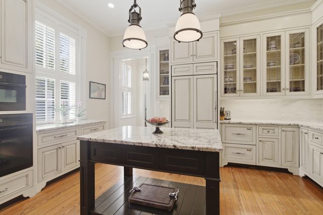 7 Legare Street, Charleston, SC 29401