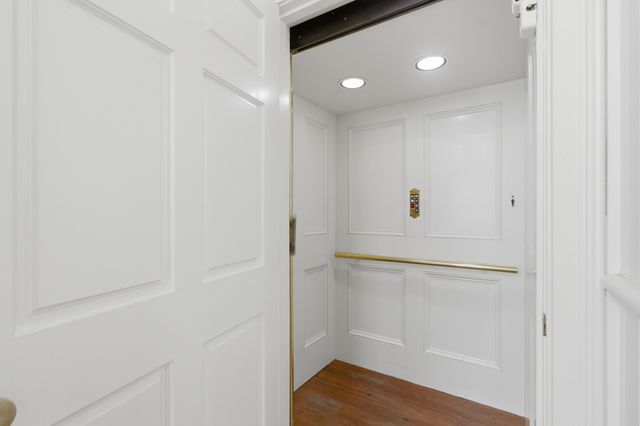 7 Legare Street, Charleston, SC 29401