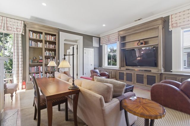 7 Legare Street, Charleston, SC 29401